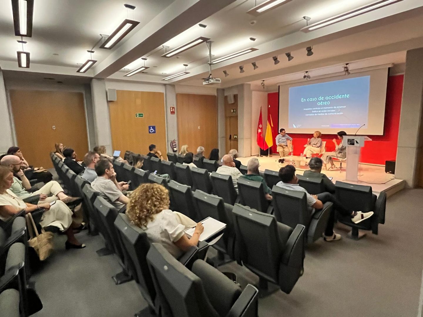 I Conferencia sobre Comunicación en una tragedia aérea