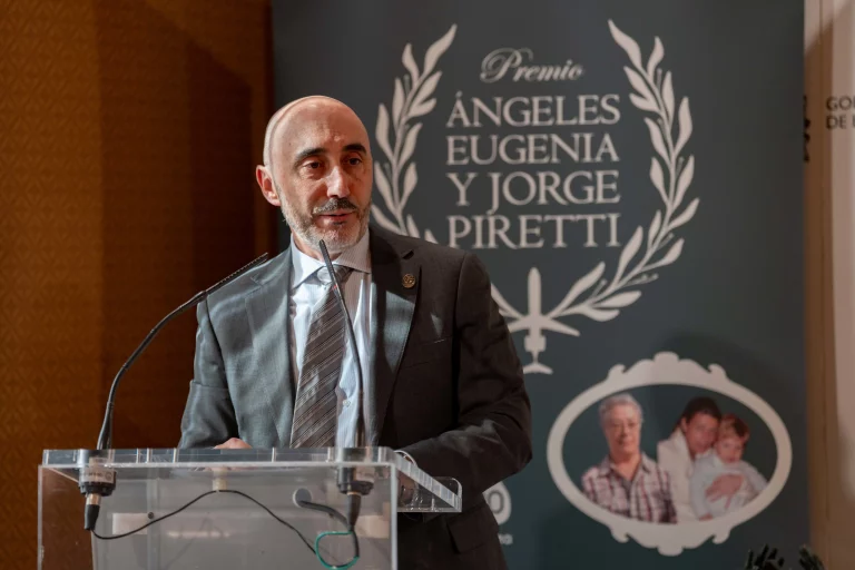 Intervención de David Benito durante el acto de entrega del segundo premio de FaSA20.