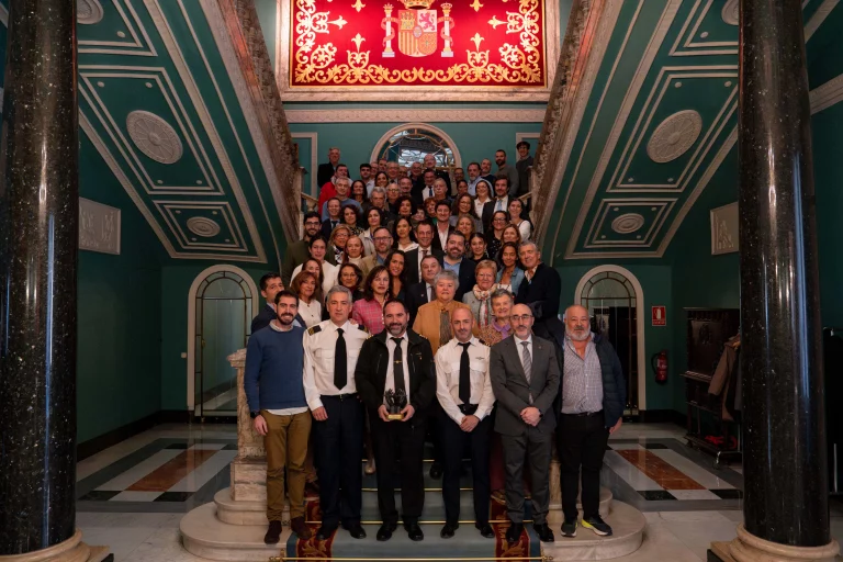Posado de todos los asistentes al acto de entrega del segundo premio de FaSA20.